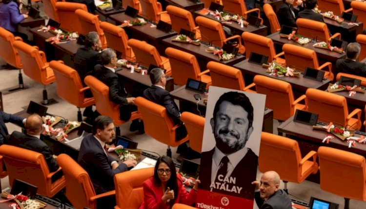 Hukukçulara göre, Can Atalay’ın tahliyesini reddeden Yargıtay kararı “Anayasa ihlali”