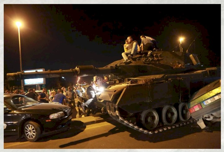 15 Temmuz: Kritik noktalarda neler yaşandı?