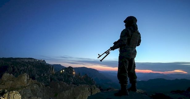 PKK'lı teröristlerden alçak saldırı! Pençe-Kilit'te bir askerimiz şehit oldu