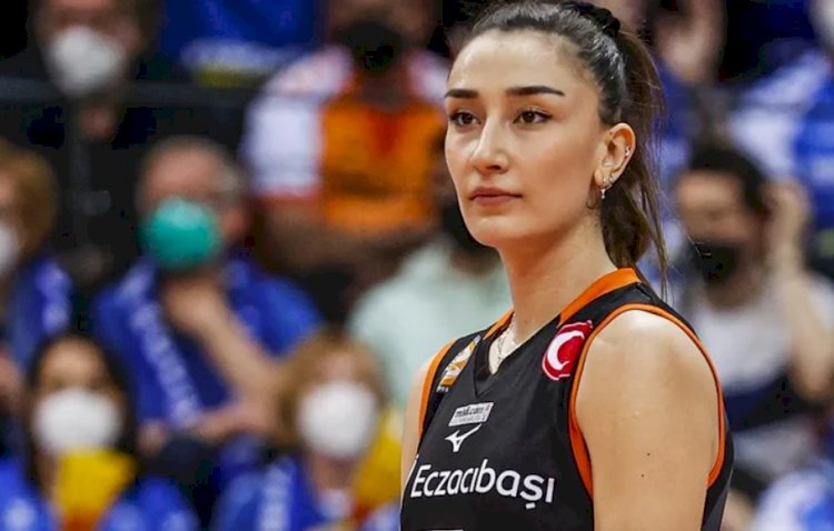 Milli voleybolcu Hande Baladın'a asitli tehdit