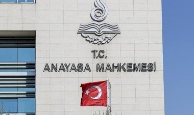 AYM'den Erdal Güney'e verilen 'cumhurbaşkanına hakaret' cezasına hak ihlali kararı