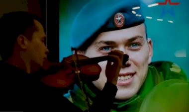 Rusya'nın yedek askerlik yaşını yükseltmesi sonrası birçok Rus erkek endişeli