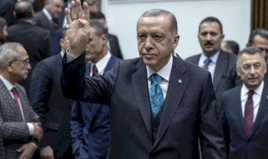 AKP’de belediye başkanlığı isteyenler kendilerini Erdoğan’a beğendirmeye çalışıyor