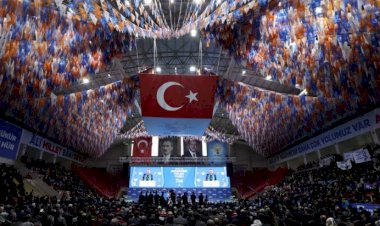 AKP kurmayları, Erdoğan'ın kongrede büyük değişiklikler yapmasını bekliyor