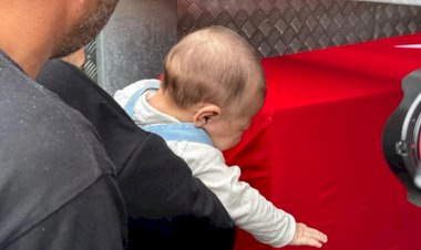 Türkiye şehitlerine ağladı! 6 aylık bebekten babasına veda