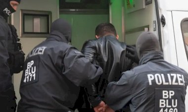 Almanya'da Türk vatandaşı 89 insan kaçakçısı yakalandı