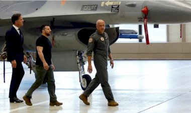 Hollanda ve Danimarka'dan Ukrayna'ya F-16