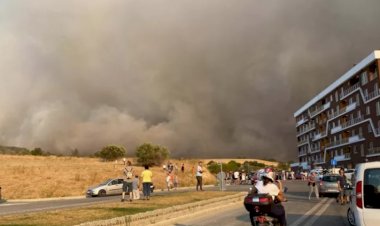 Çanakkale’de orman yangını nedeniyle köyler boşaltıldı, Çanakkale Boğazı tek yönlü gemi trafiğine açılıyor