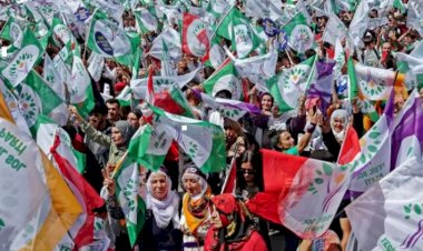 HDP aktif siyaset sahnesinden çekiliyor mu, Yeşil Sol Parti’de hangi isim seçenekleri tartışılıyor?