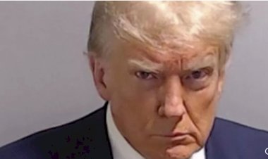 Eski ABD Başkanı Trump teslim oldu, sabıka fotoğrafı çekilip tahliye edildi