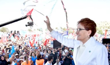 Akşener: “Asıl sorun kendimizdeydi, özür dilerim”