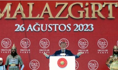 Erdoğan’ın Malazgirt’te de gündemi seçimdi: “İllerimizi geri almaya hazır mıyız?”