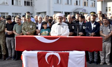 Şehit Piyade Sözleşmeli Er Bünyamin Barlık, son yolculuğuna uğurlandı