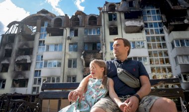 As their kids find refuge abroad, Ukrainian fathers struggle with separation