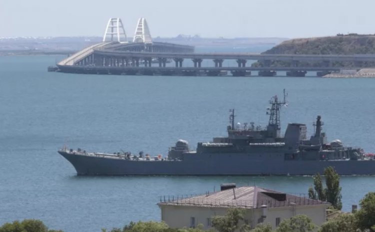 Ukrayna, Kerç Boğazı'nda insansız hava aracıyla bir Rus tankerine saldırı düzenledi