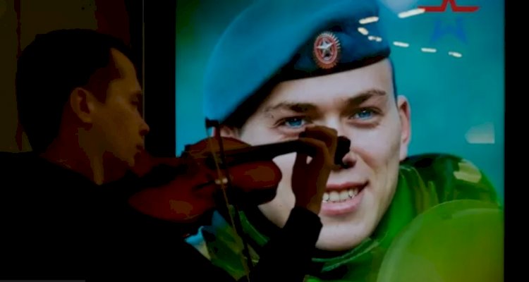 Rusya'nın yedek askerlik yaşını yükseltmesi sonrası birçok Rus erkek endişeli