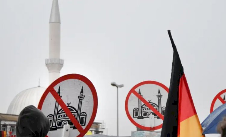 Almanya'da İslam düşmanı suçlarda artış