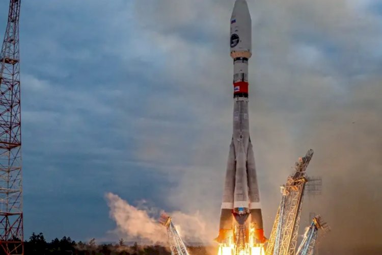 Rusya'nın uzay aracı Ay'a çakıldı