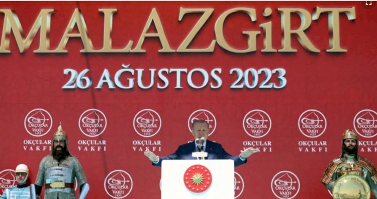 Erdoğan’ın Malazgirt’te de gündemi seçimdi: “İllerimizi geri almaya hazır mıyız?”