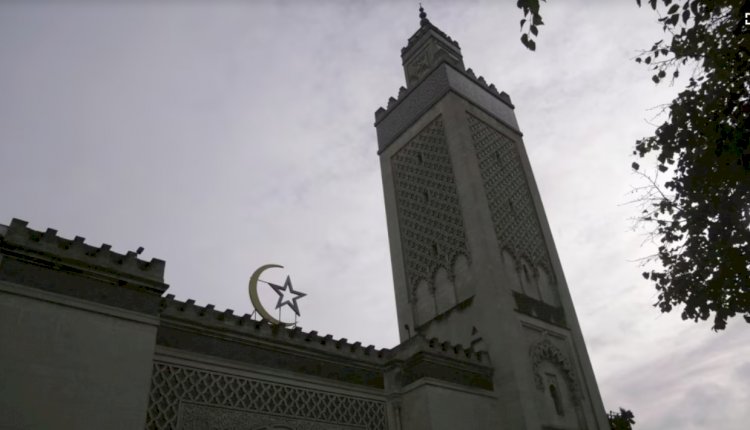 Fransa’da okullar çarşaf yasağıyla açılıyor