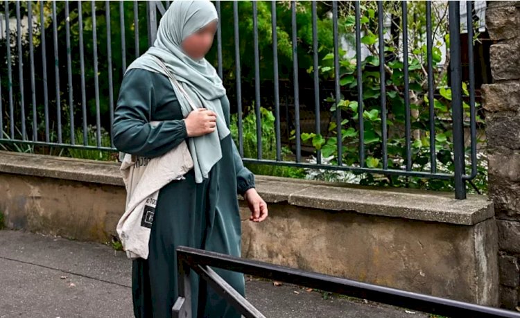 Fransa'da abaya yasağına tepkiler: 'Müslümanların saplantılı bir şekilde reddi'