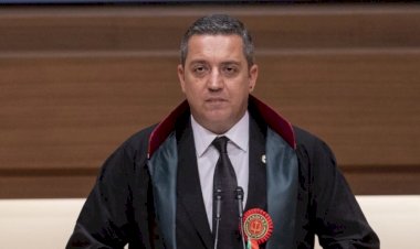 Ekonominin düzelmesi isteniyorsa Barolar’ın uyarılarına müdahale etmek yerine söylediklerine kulak verilmeli…