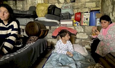 Dağlık Karabağ'daki Ermeni ayrılıkçılar silah bırakarak Azerbaycan'la ateşkesi kabul etti