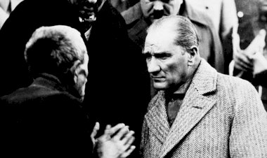 Atatürk'ü aşamayanların Atatürk'e hakaret tartışması!