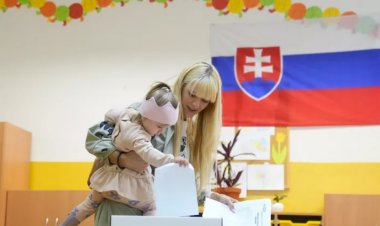 Slovakya sandık başında: Rusya ile Batı yanlısı partiler iktidar yarışında