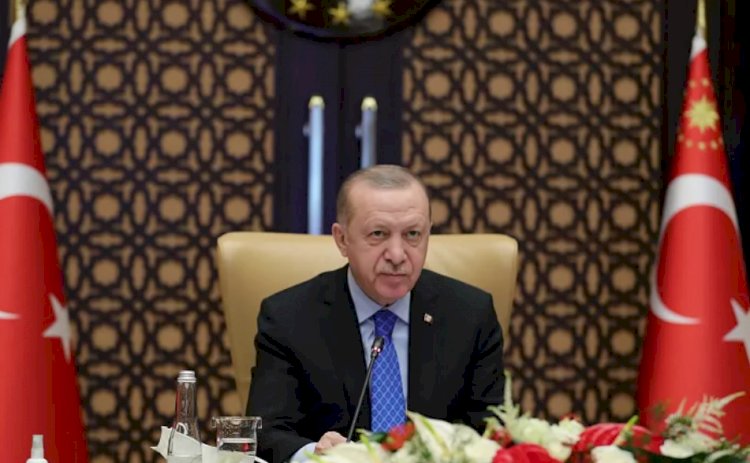 Erdoğan: Türkiye'yi darbe anayasasından kurtarıp demokrasiye yakışır sivil anayasaya kavuşturacağız