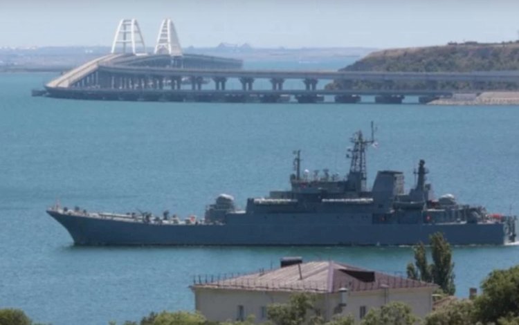 Ukrayna: Rusya'nın Karadeniz'i kontrol altına almak için Kırım'da silah toplayacağı ihtimalini göz ardı etmiyoruz