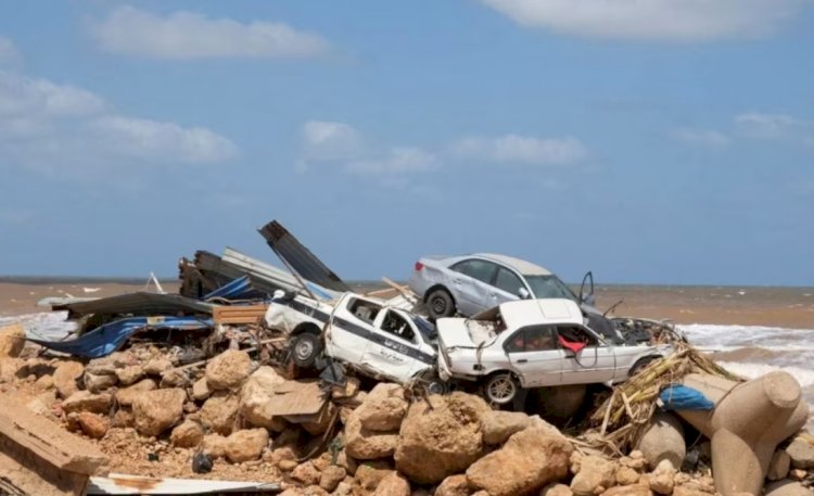 Libya’daki siyasi kaos halkı ölümcül sel felaketi karşısında nasıl savunmasız bıraktı?