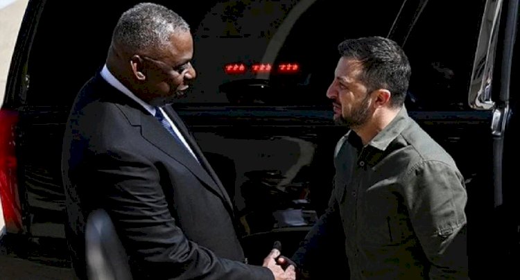 ABD Savunma Bakanı Austin Zelenskiy ile görüştü