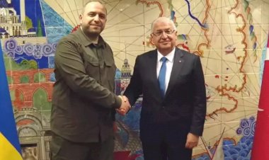 Bakan Güler, Ukrayna Savunma Bakanı Rüstem Umerov ile görüştü