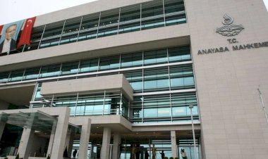 AYM'den çarpıcı karar: 'Makul sürede yargılanma hakkının ihlali' başvurularını incelemeyecek
