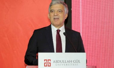 Abdullah Gül: İsrail bütün dünyanın gözü önünde katliam yapıyor