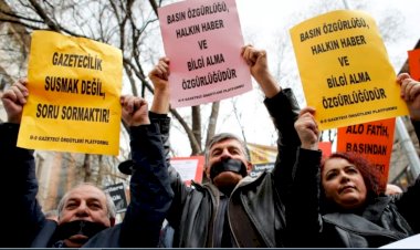 Cumhuriyet’in 100’üncü yılında Türkiye’de gazetecilik