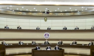 Makul yargılama süresinde Anayasa Mahkemesi pes, Türkiye iflas etti