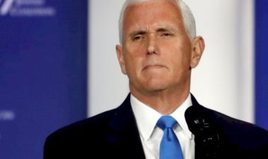 Pence yarıştan çekildi