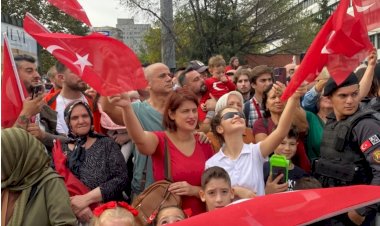 İstanbul’da Cumhuriyet’in 100. yılı kutlamaları: 100 gemiden oluşan deniz filosu Vahdettin Köşkü’ndeki Erdoğan’ı selamlayacak