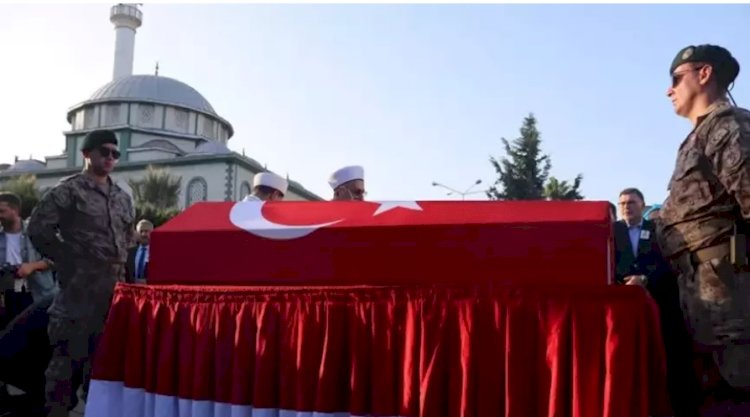 Suriye'de şehit olan İzmirli polis son yolculuğuna uğurlandı