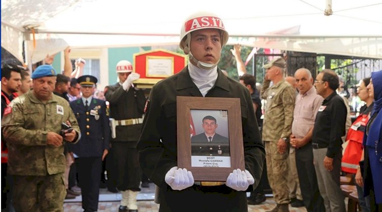 Şehit Piyade Uzman Çavuş Mustafa Çakmak Hatay'da son yolculuğuna uğurlandı