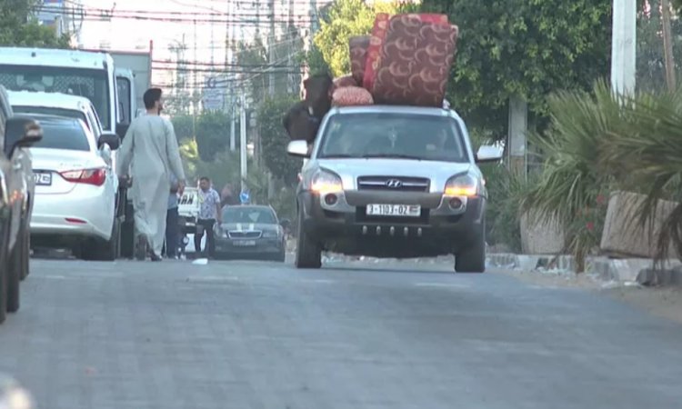 İsrail'in kara harekatı öncesi tahliye emri verilen Gazzeliler evlerini terk ediyor