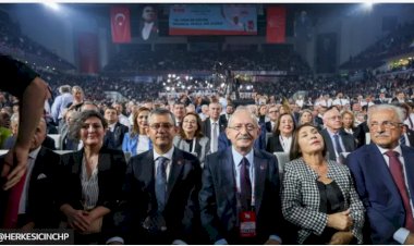 CHP’de 'değişim' kazandı: Özgür Özel'in Kemal Kılıçdaroğlu'nu yenerek Genel Başkan seçilmesi ne anlama geliyor?