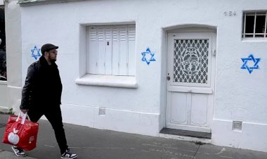 Fransa İçişleri Bakanı: 7 Ekim'den bu yana antisemitik eylemlerde patlama yaşanıyor