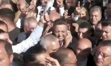 CHP İzmir'den Özgür Özel'e karşılama