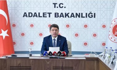 Bakan Tunç: Yüksek mahkemeler arasında astlık üstlük ilişkisi yoktur