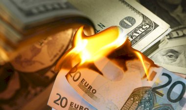 Dolar ve euroda yeni zirve! Piyasalar durulmuyor