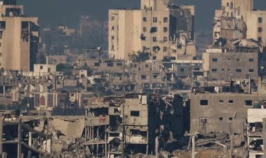 Gazze’de binlerce cansız beden enkaz altında