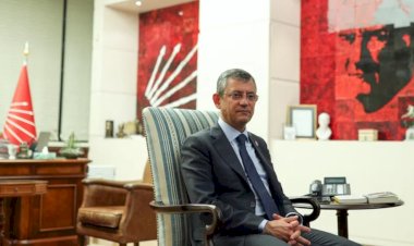 Özgür Özel: Ekrem Bey’e de akıl danışıyorum ama aramızda bir vesayet ilişkisi yok